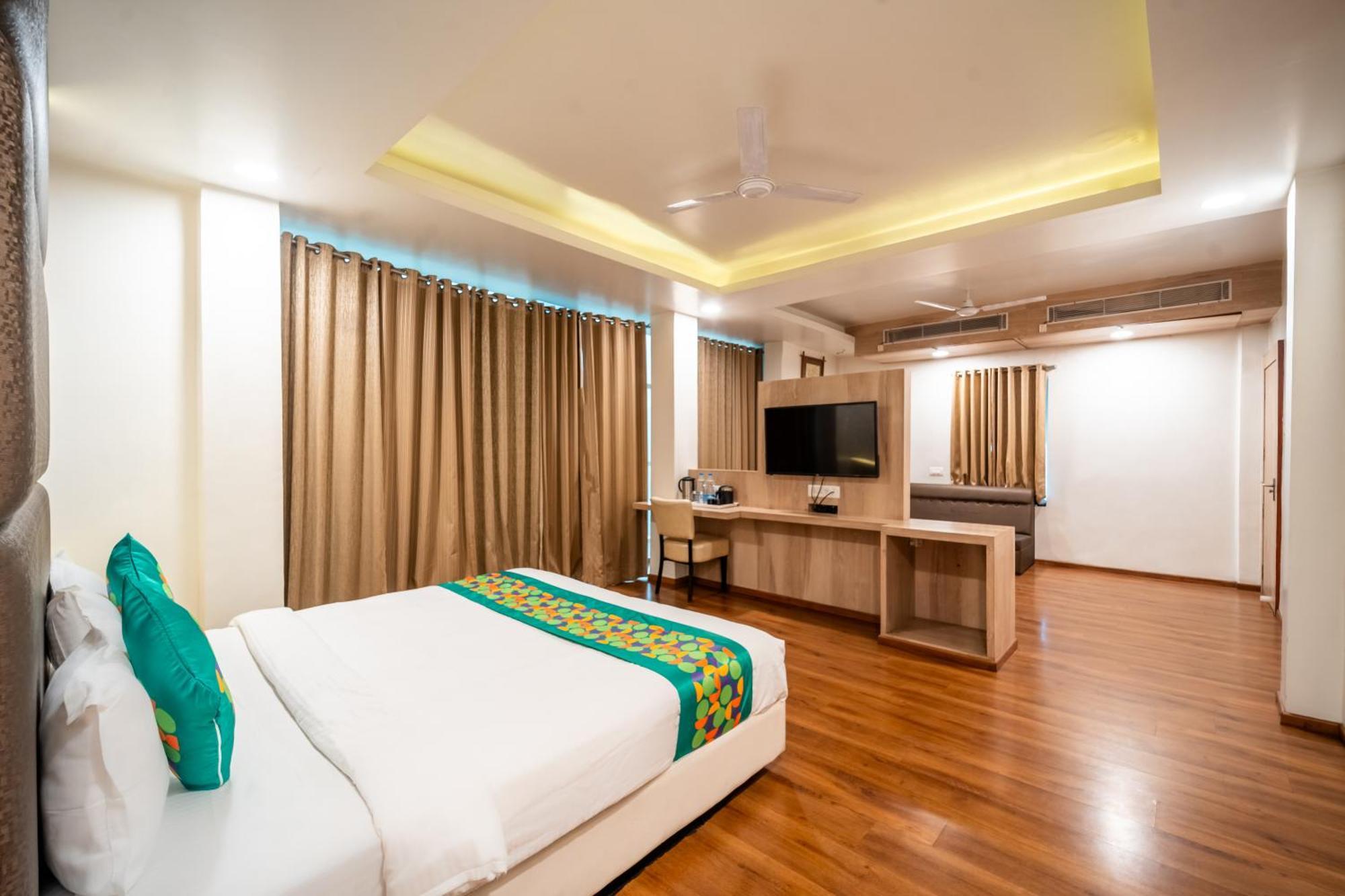 Treebo Kamal Regency Hotel Бопал Екстериор снимка