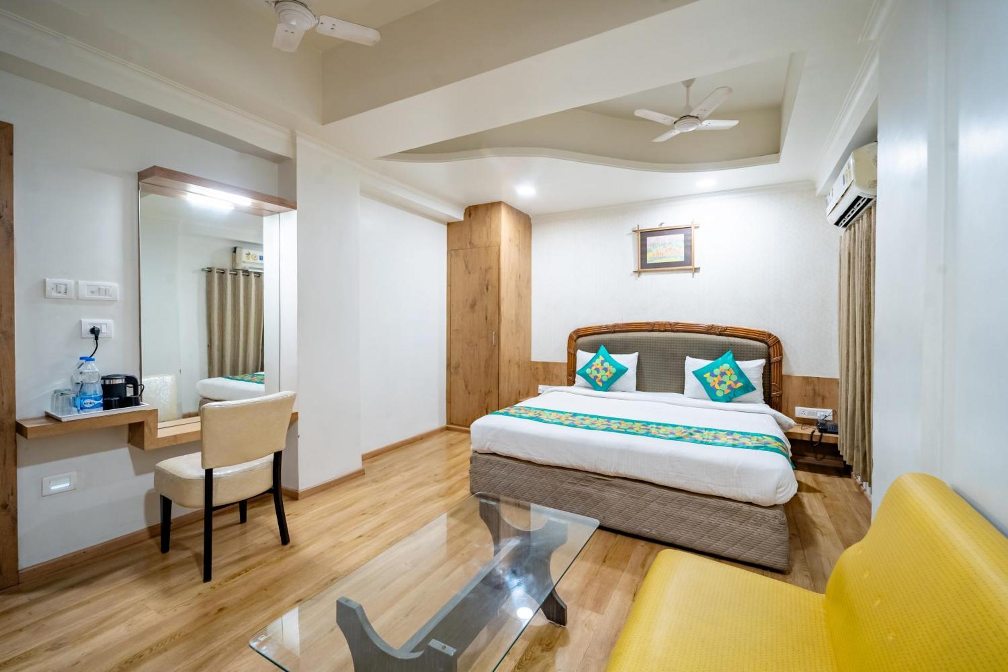 Treebo Kamal Regency Hotel Бопал Екстериор снимка
