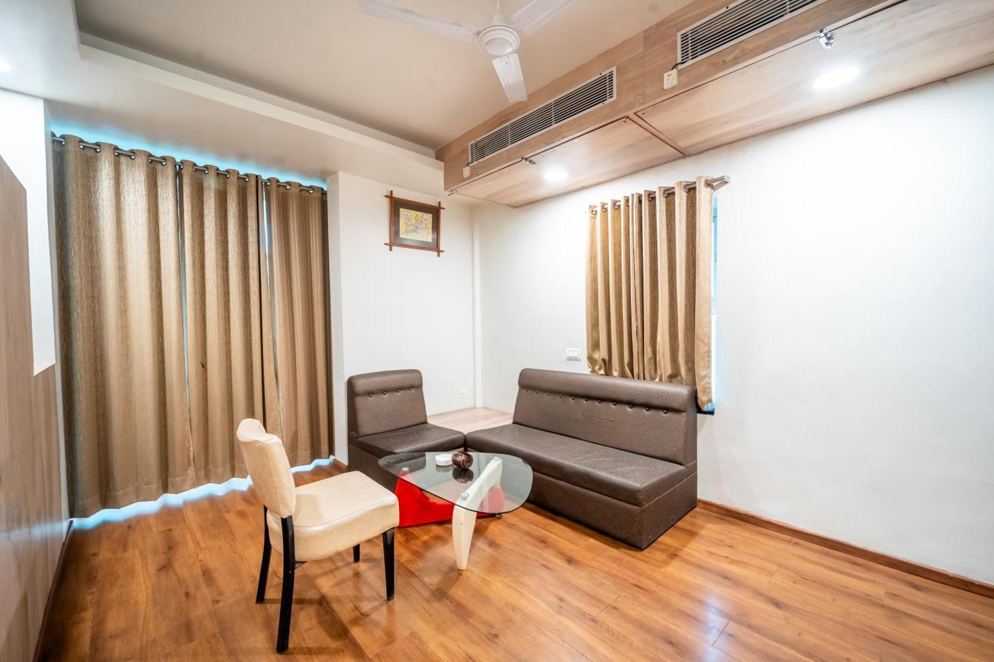 Treebo Kamal Regency Hotel Бопал Екстериор снимка